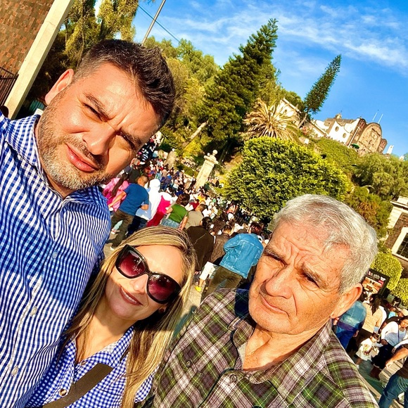 Meet your Posher, Sol - Picture 7 of 13